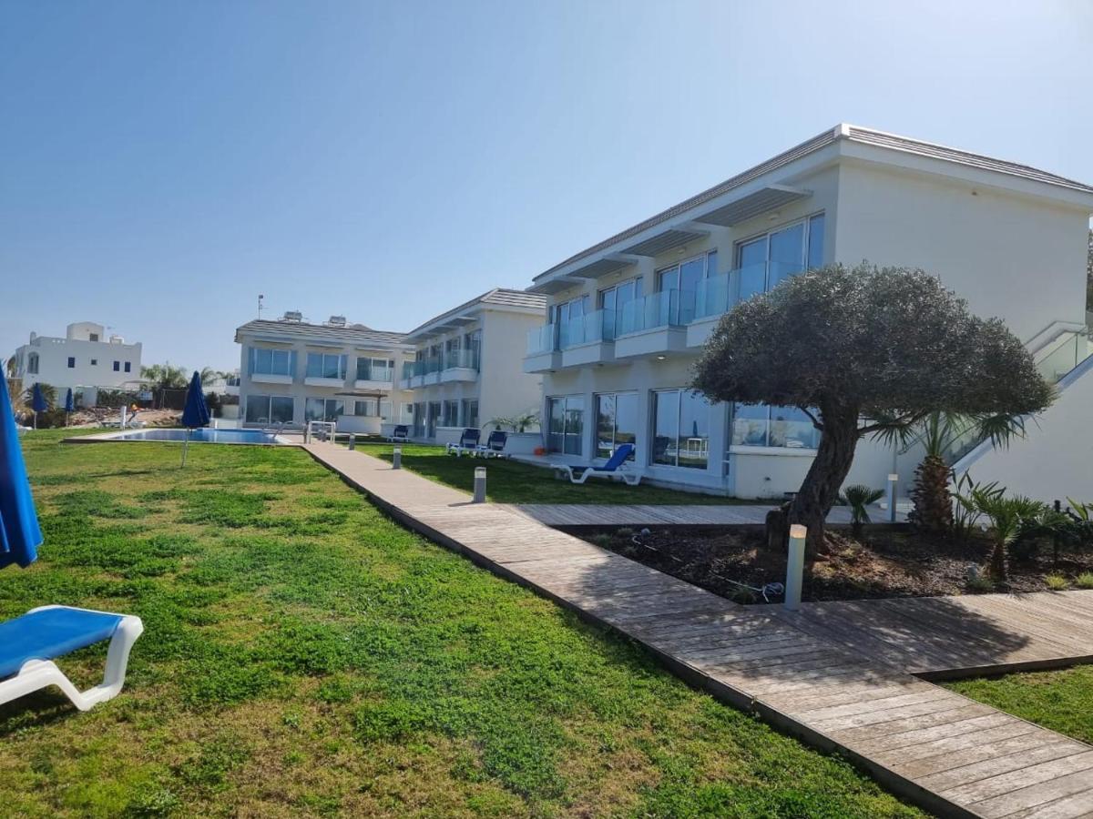 Ocean Suites Luxury Apartments Protaras Exterior foto